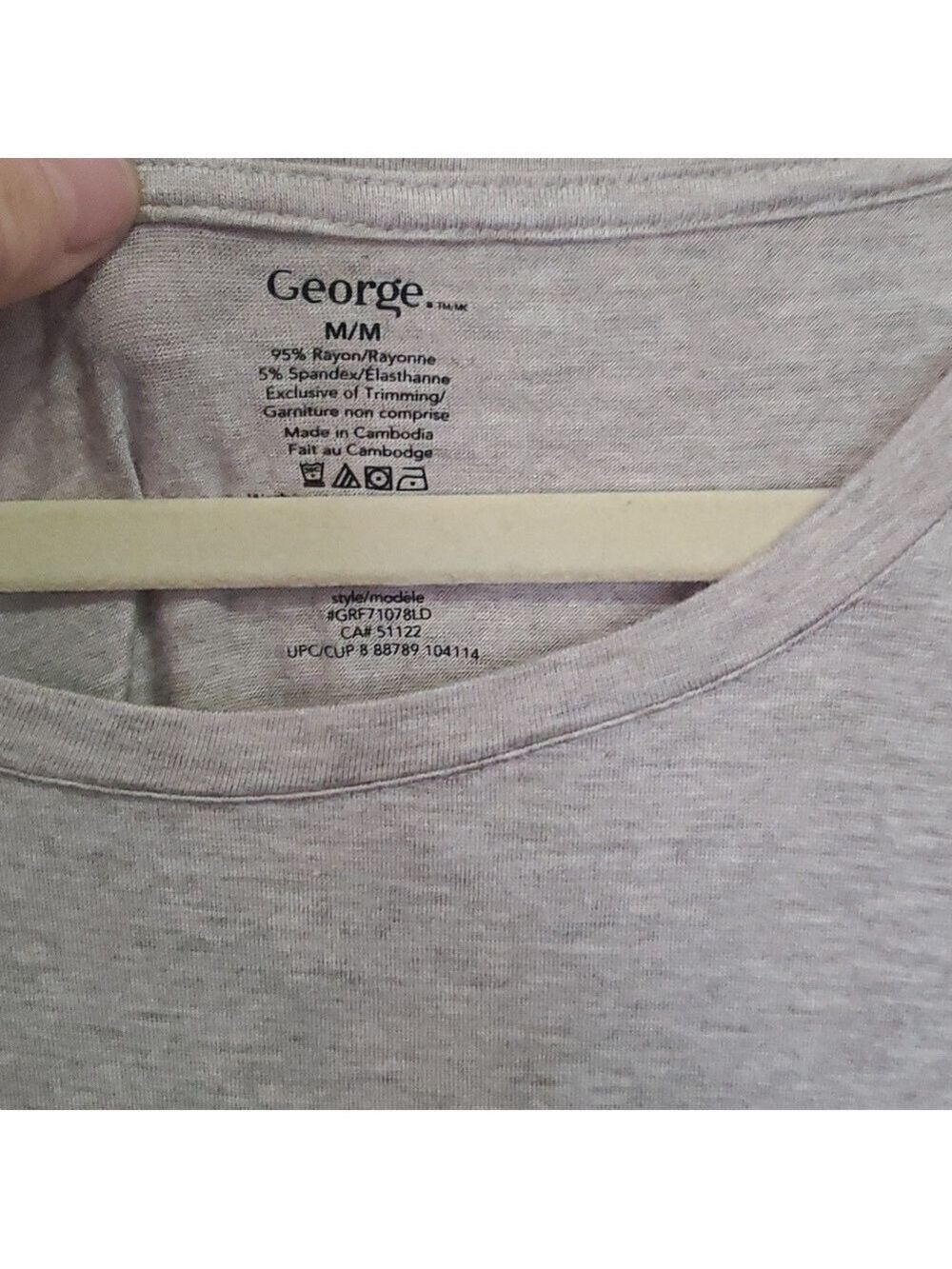 George size medium tshirt - Picture 2 of 5